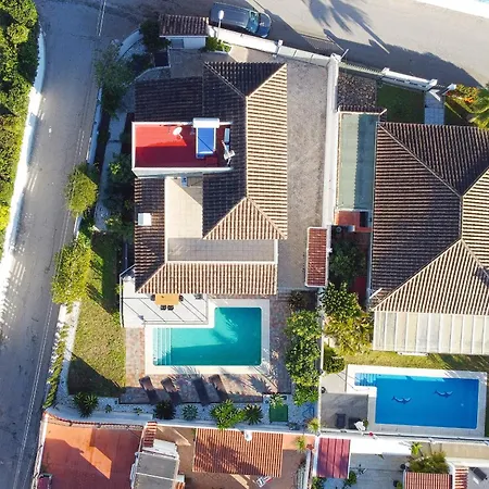 فيلة Modern Close To Costabella *