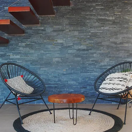Modern Close To Costabella فيلة *