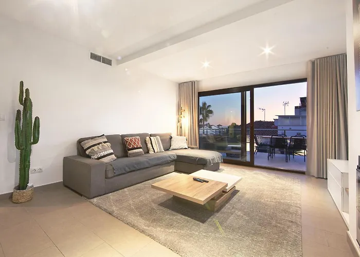 Modern Close To Costabella Villa *